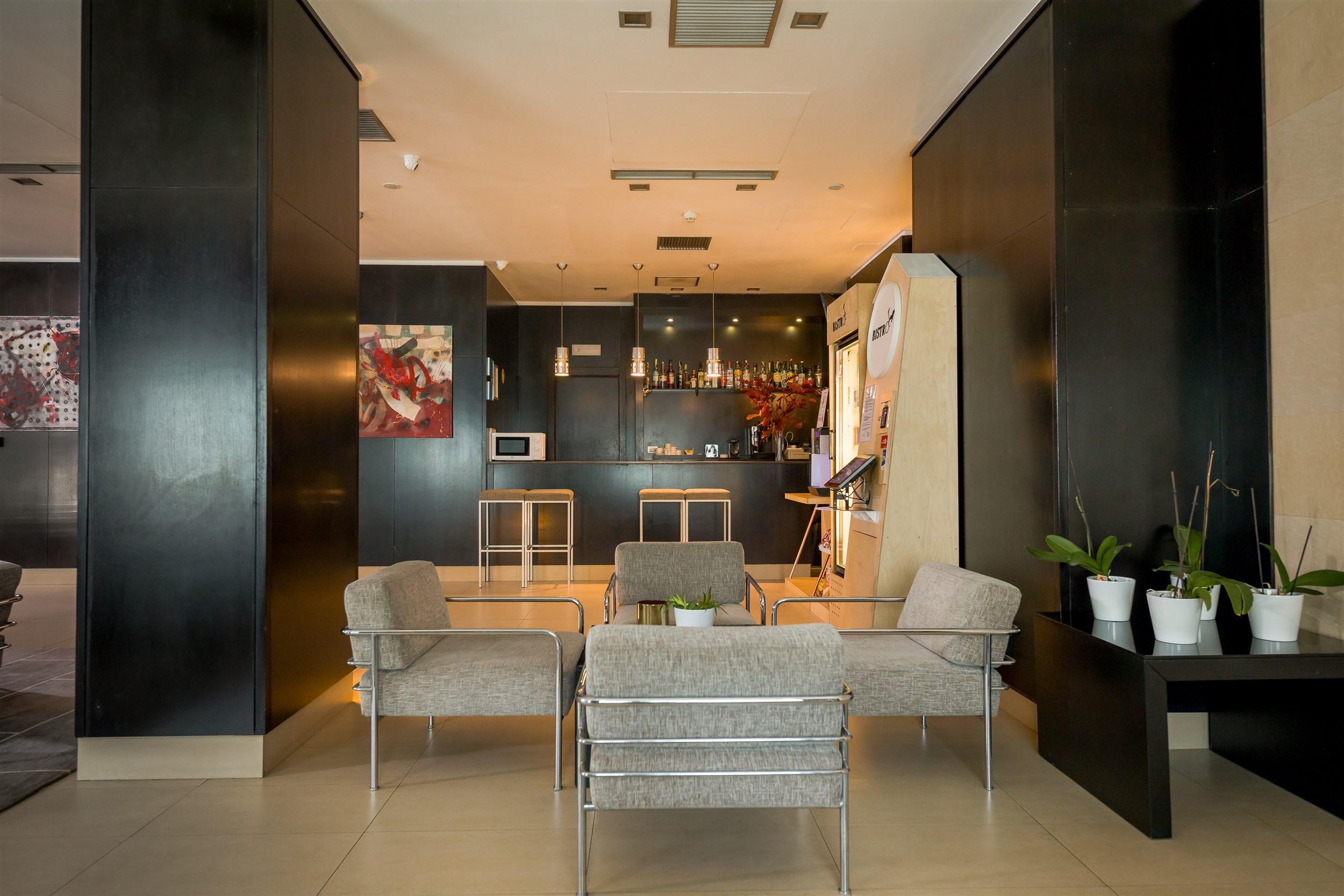 Hotel CH Bukarest Exterior foto